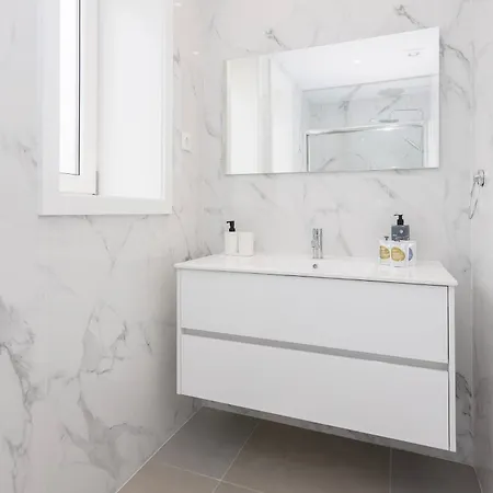 Liiiving In Matosinhos- Colorwave Terrace House *