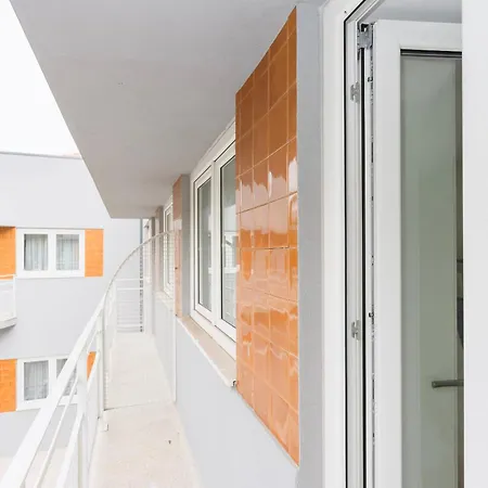 Liiiving In Matosinhos- Colorwave Terrace House * מטוסיניוס