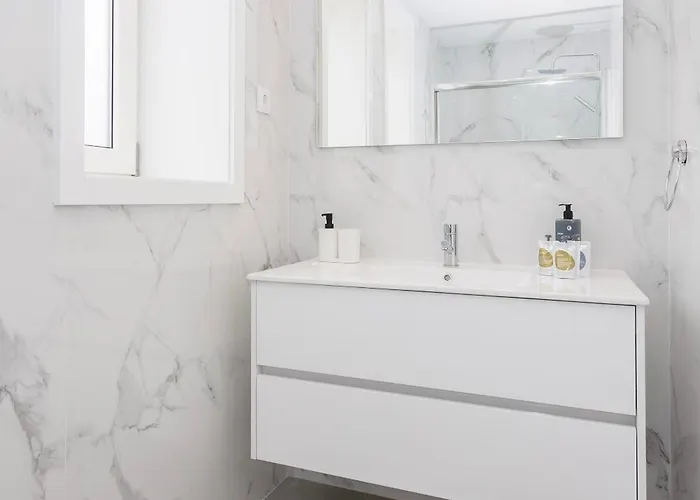 Liiiving In Matosinhos- Colorwave Terrace House *